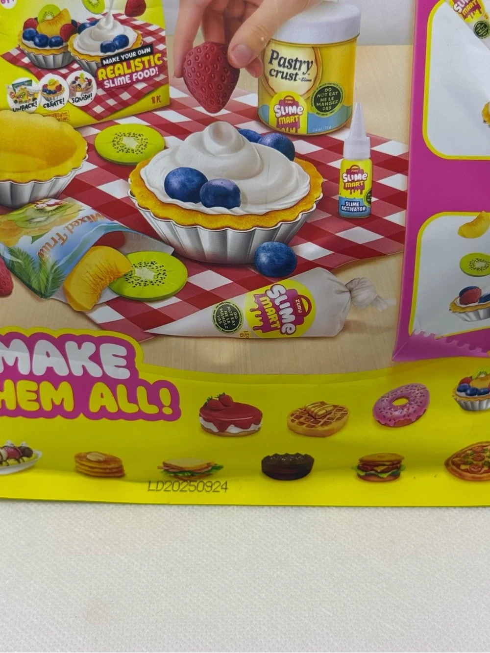 ZURU SLIME MART Small Bag FRUIT TART DIY Pretend Play Food 10 Piece Craft Set